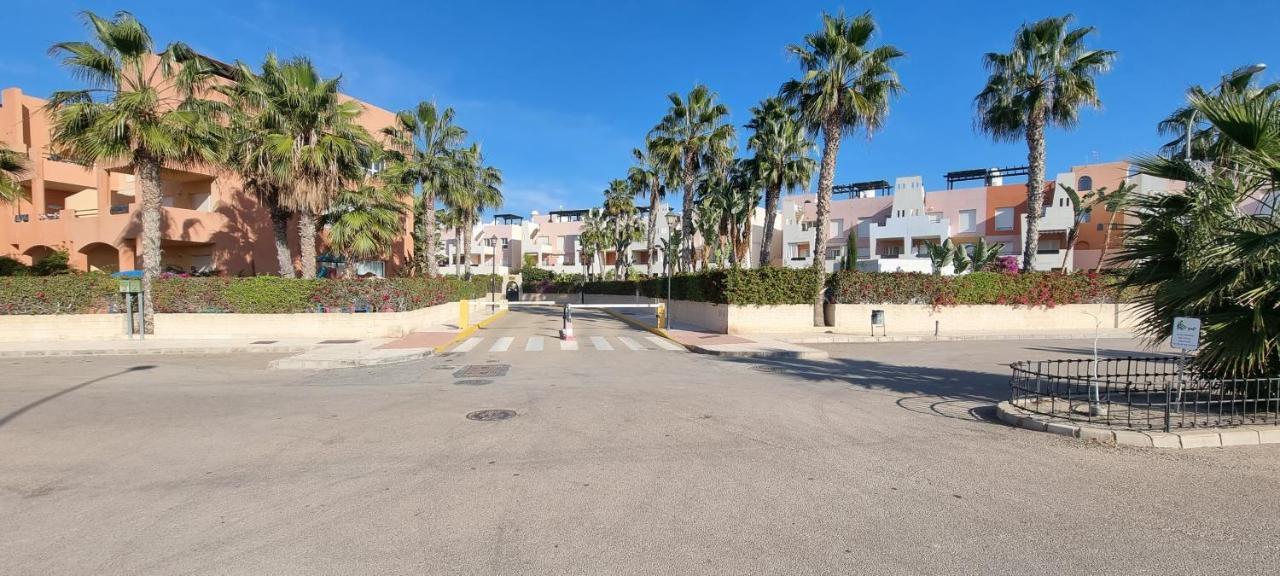 Homes of Spain, Apartamentos Paraíso Vera Playa, Bajo W Nuku Hiva con jardín y piscina privada a pie de playa, WIFI Playas de Vera Exterior foto